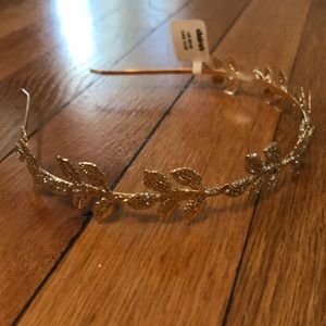 Claire’s Gold Leaf Headband NWT